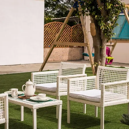 Garden Luxury Villa *